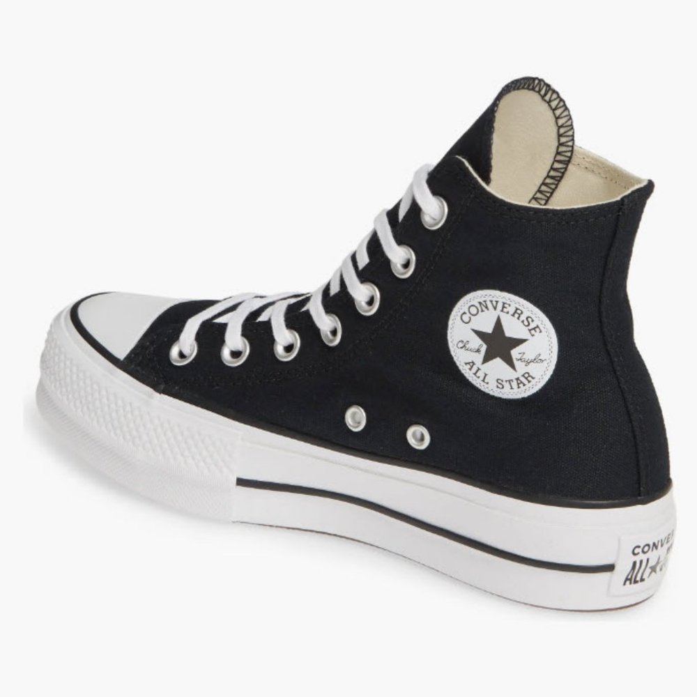Women's Converse Chuck Taylor All Star Lift High Top Shoes - New in Box